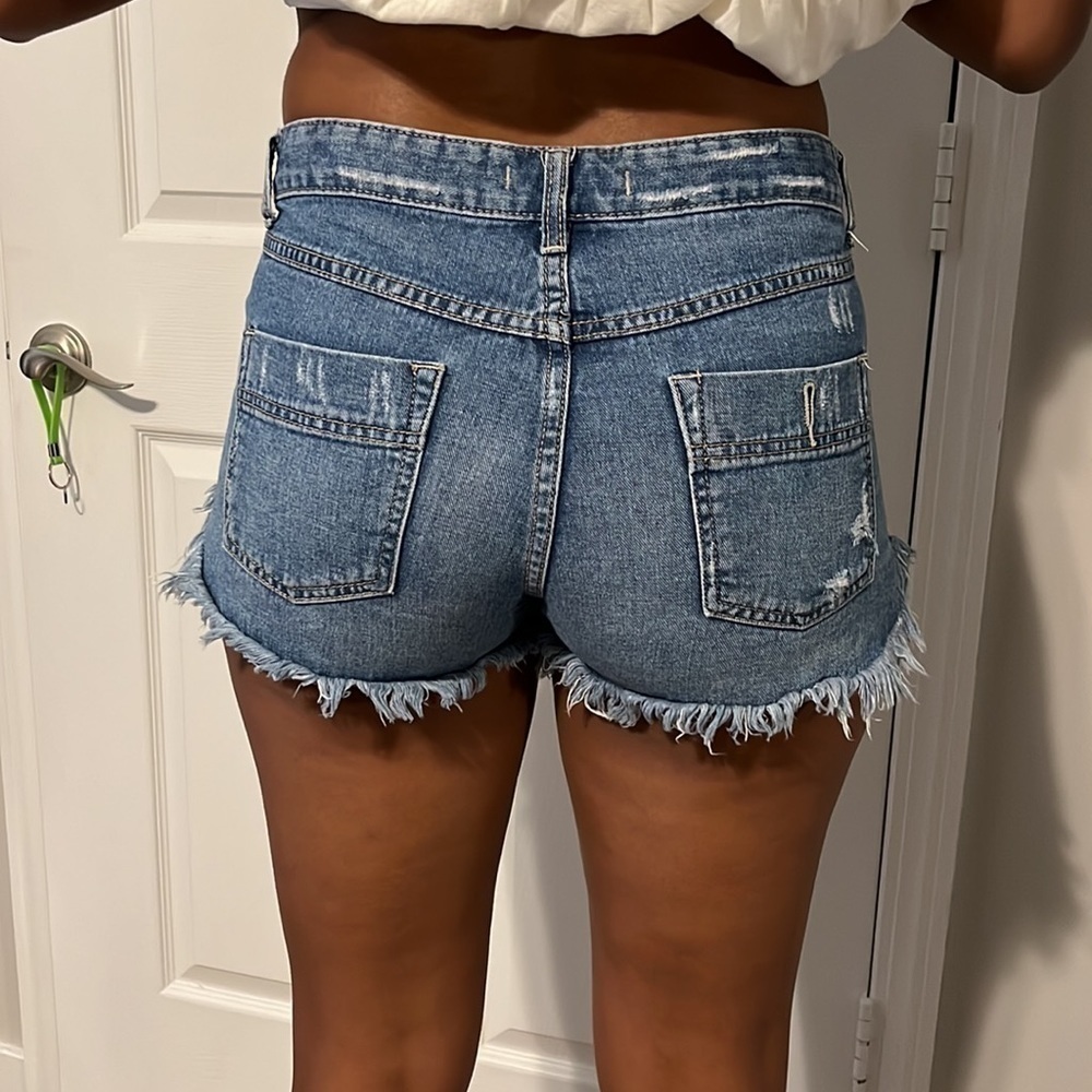 Free People shorts size 28 - Picture 4 of 11